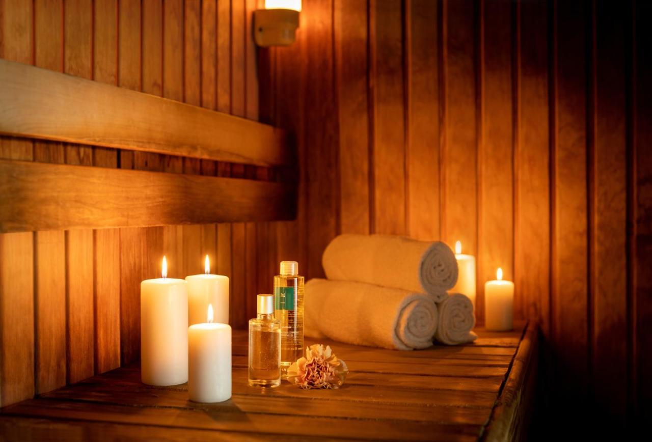 Hotel Valdys Thalasso & Spa - La Baie Дуарнене Экстерьер фото