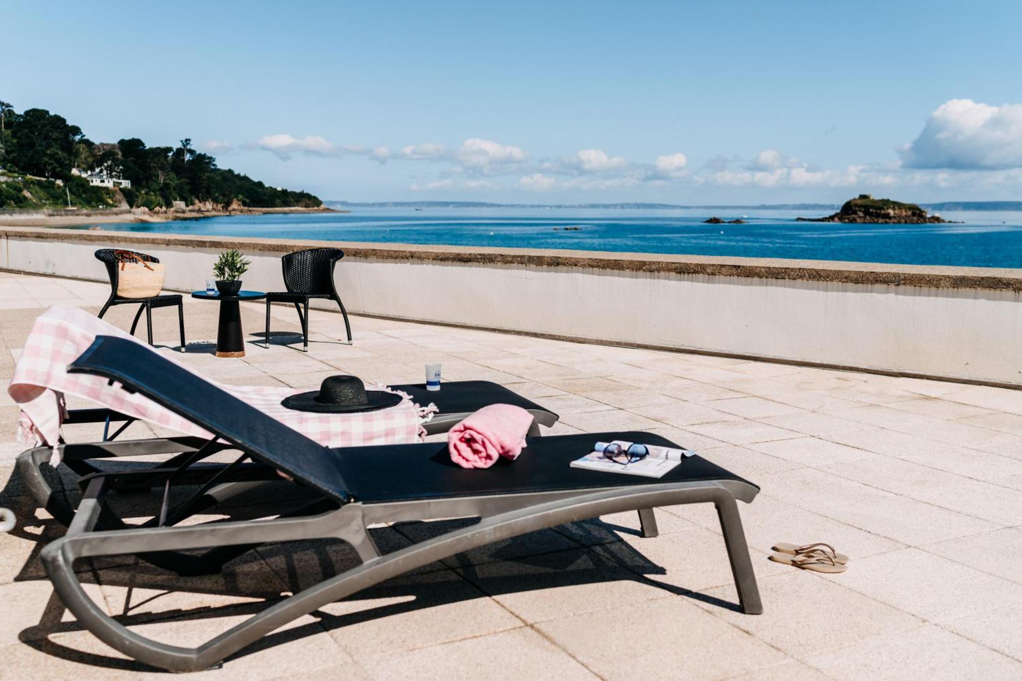 Hotel Valdys Thalasso & Spa - La Baie Дуарнене Экстерьер фото